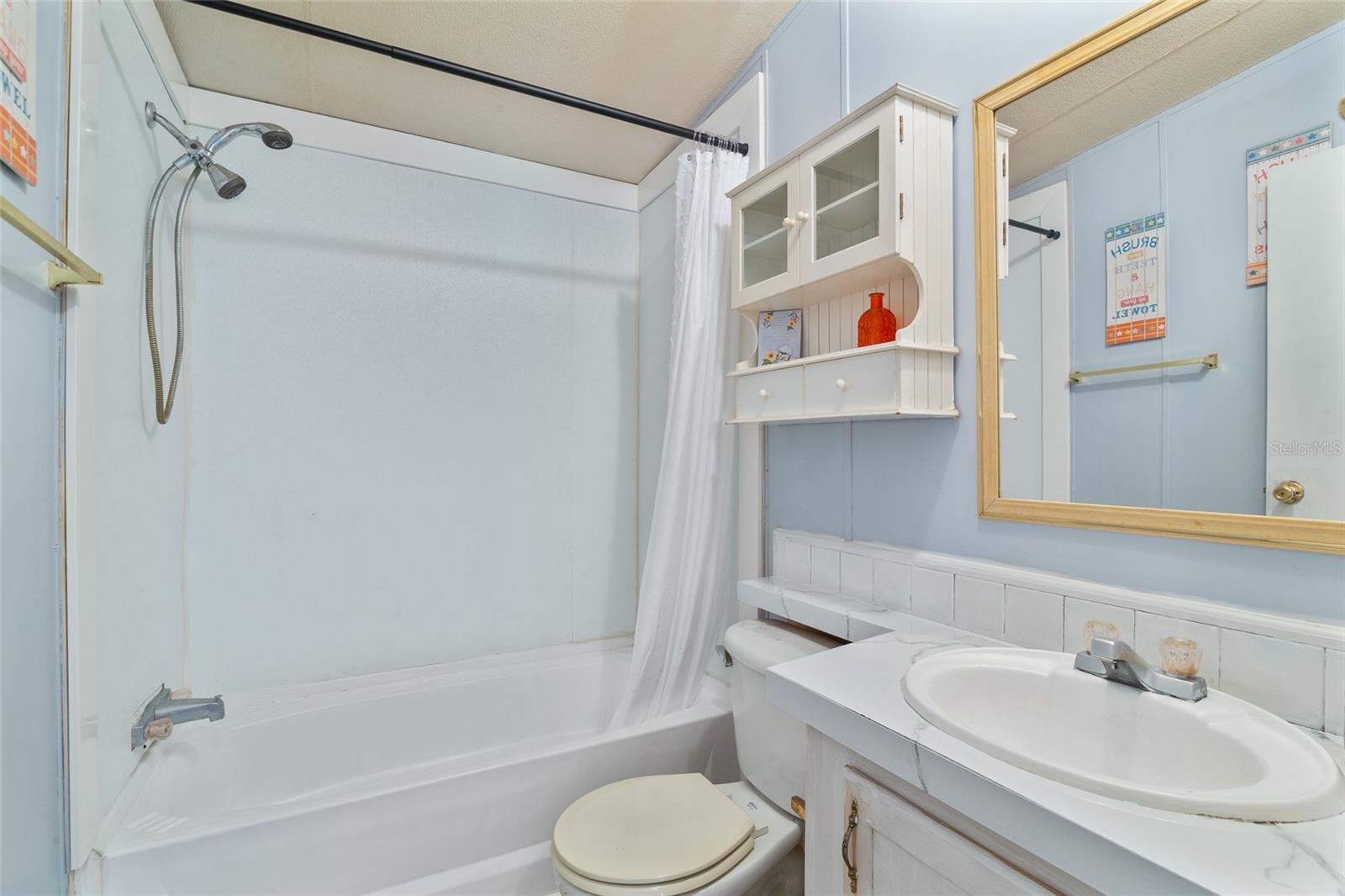 HIDEAWAY - Residential