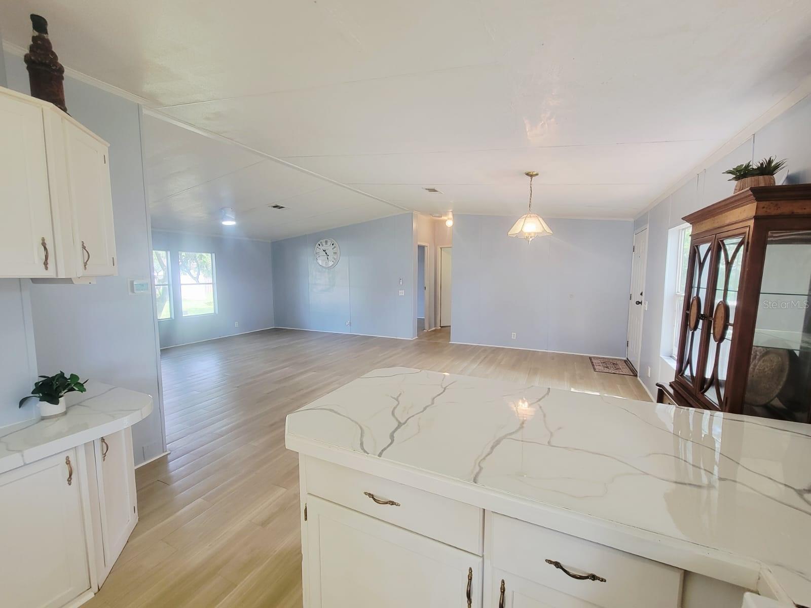 HIDEAWAY - Residential