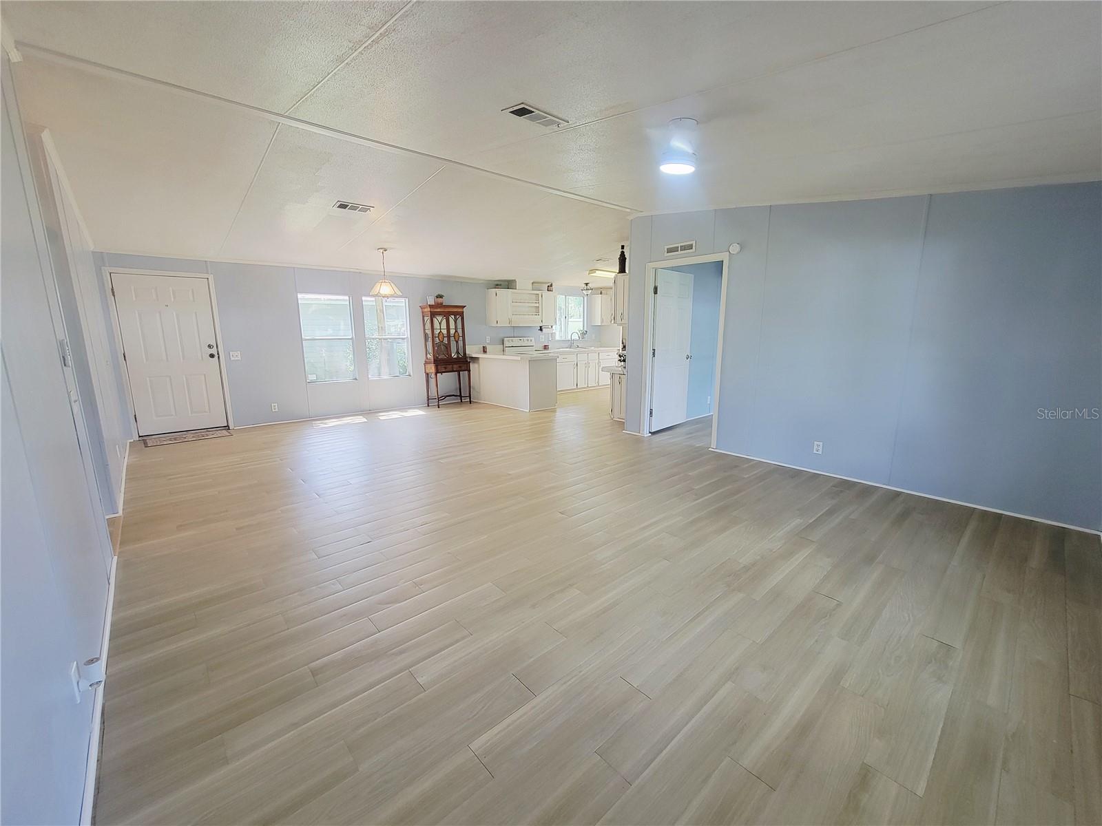 HIDEAWAY - Residential