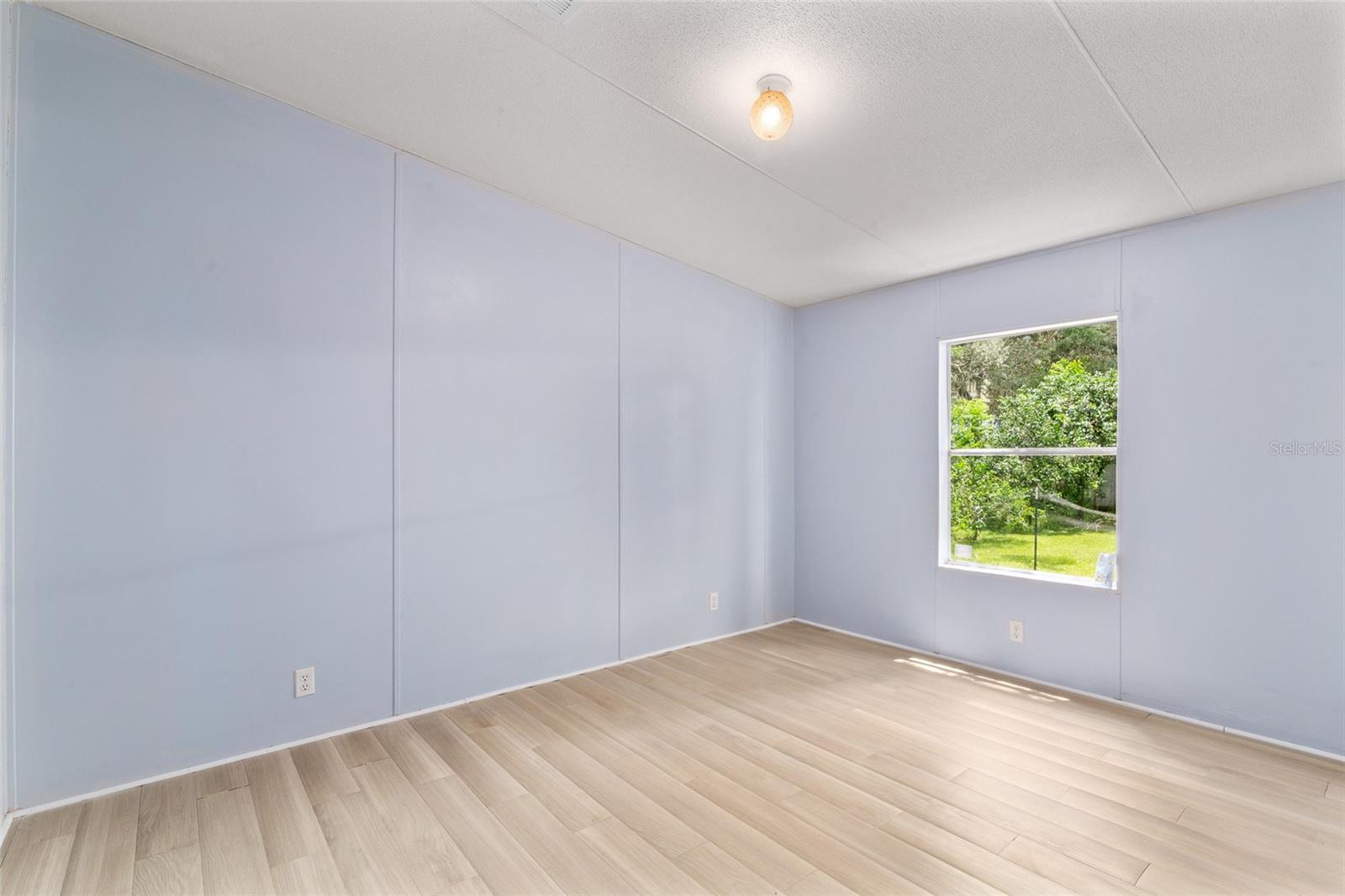 HIDEAWAY - Residential