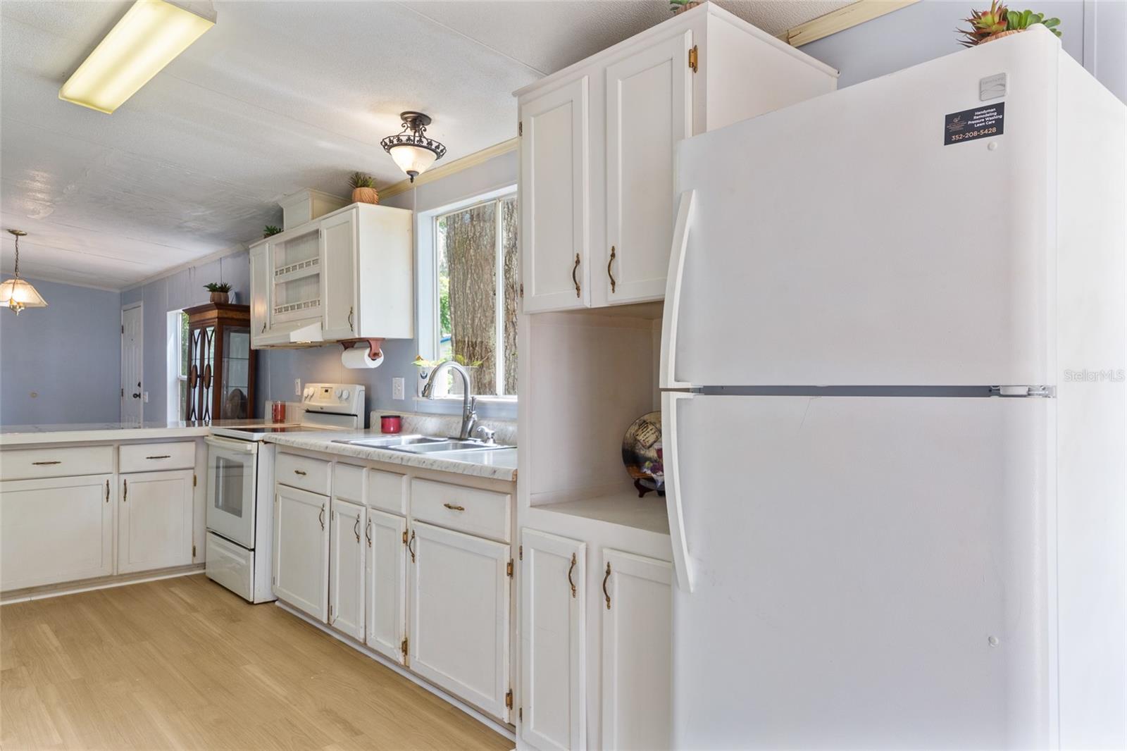 HIDEAWAY - Residential