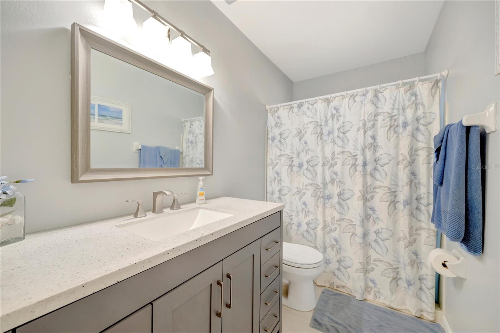 PARKWAY VILLAS - Residential