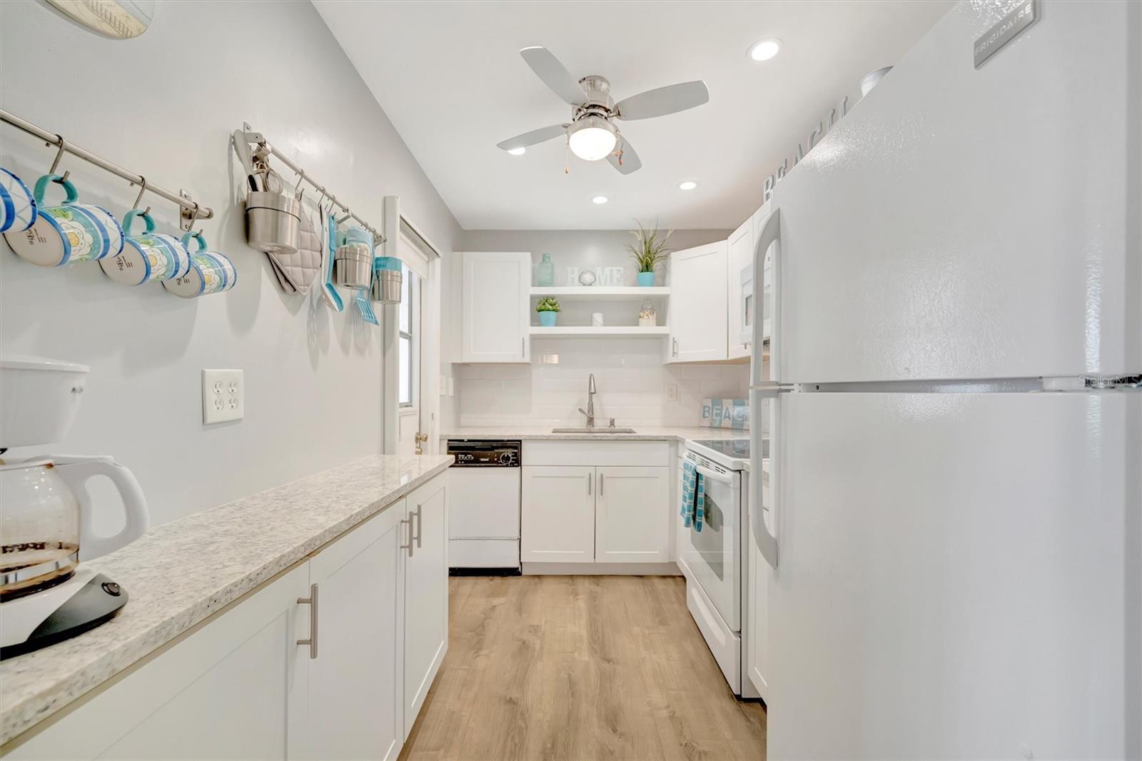 PARKWAY VILLAS - Residential