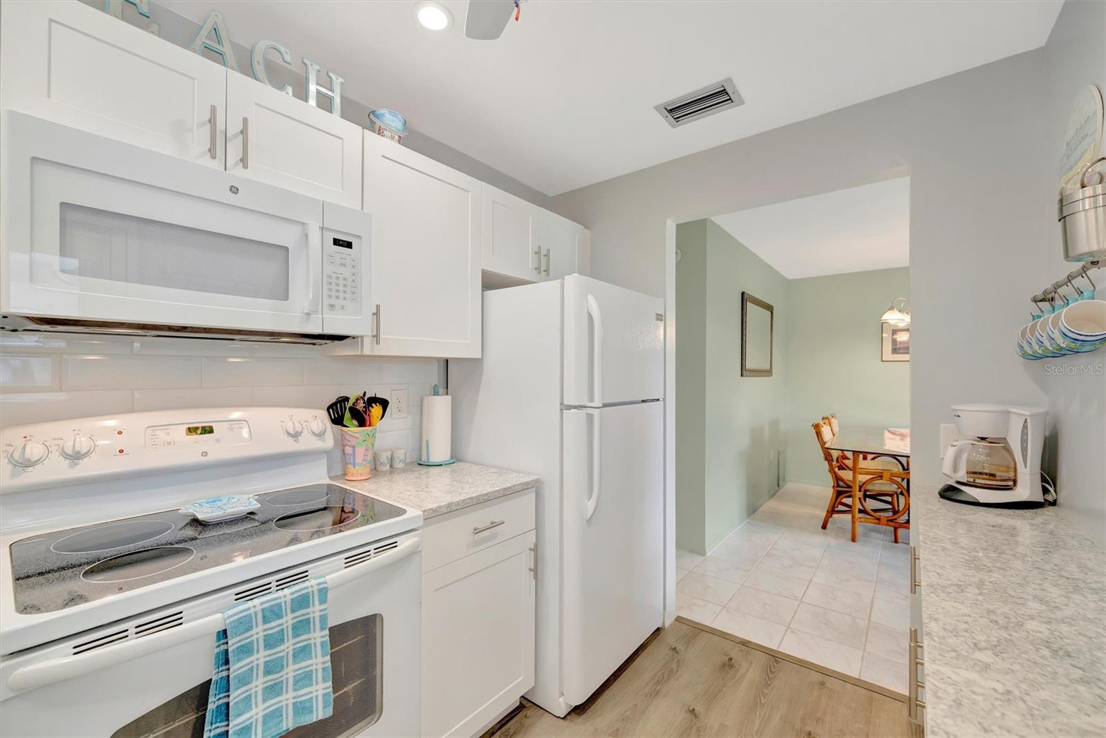 PARKWAY VILLAS - Residential