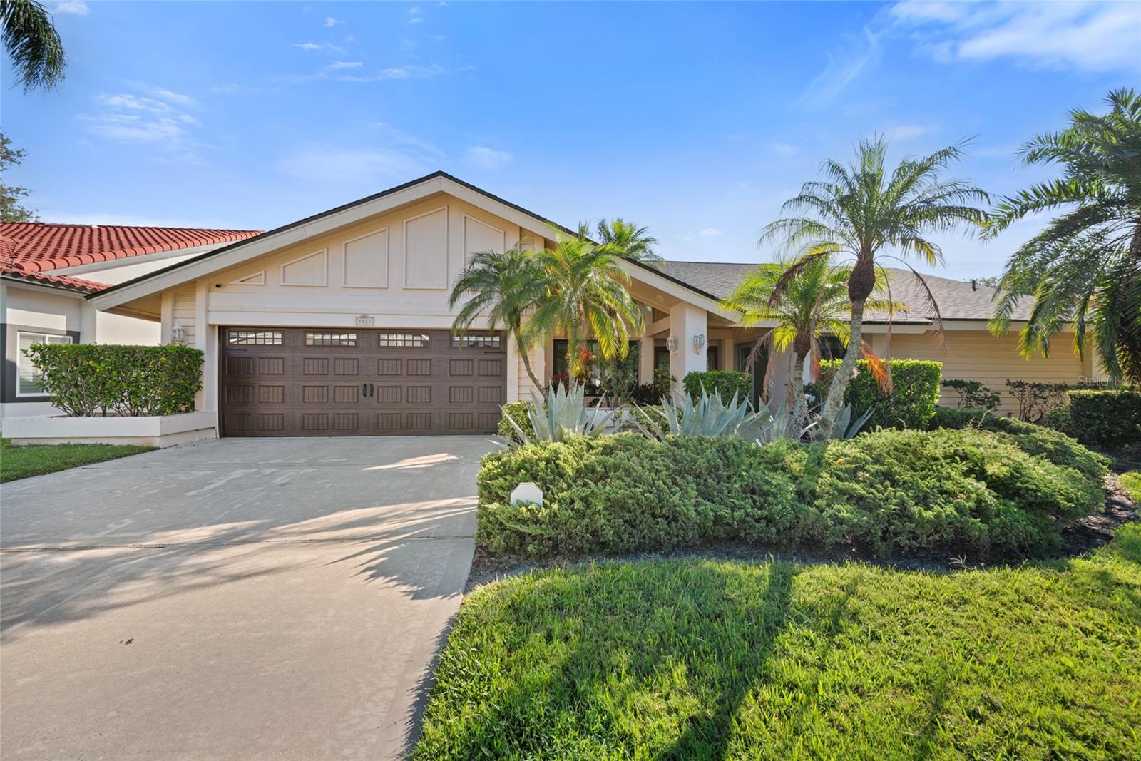 4121 CROSSWATER DRIVE