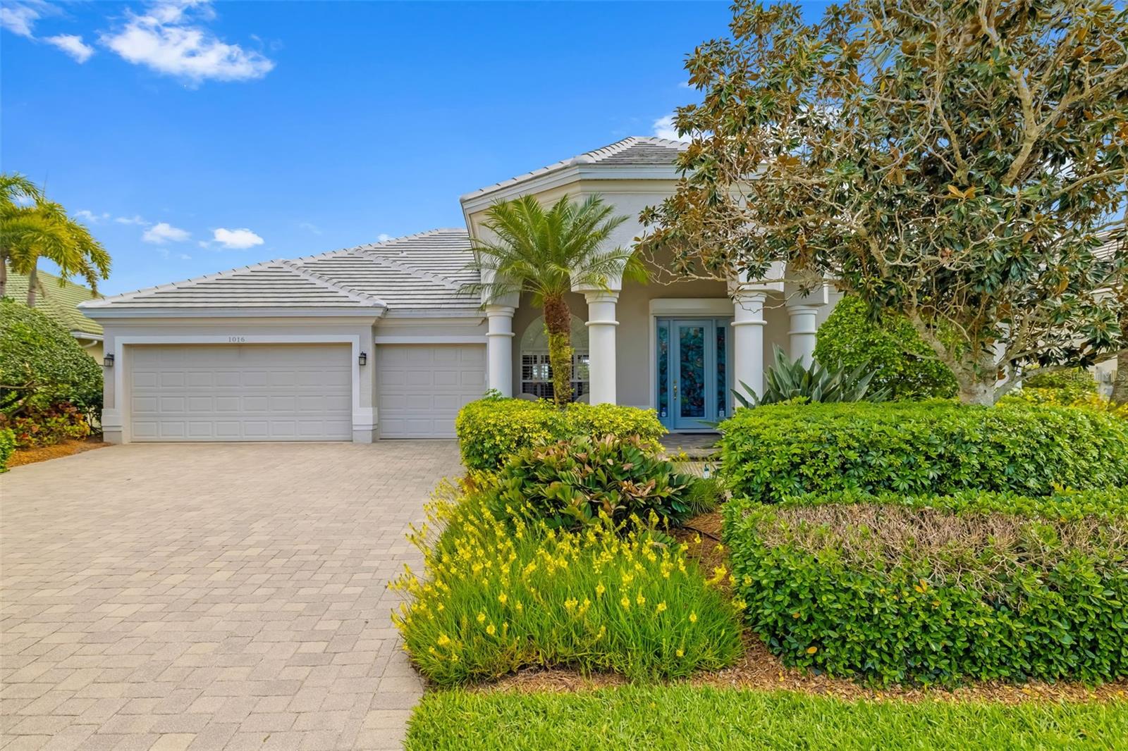 RIVENDELL UNIT 5 THE WOODLANDS - Residential