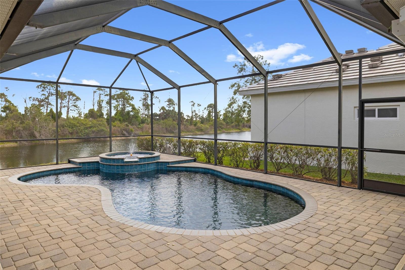 RIVENDELL UNIT 5 THE WOODLANDS - Residential