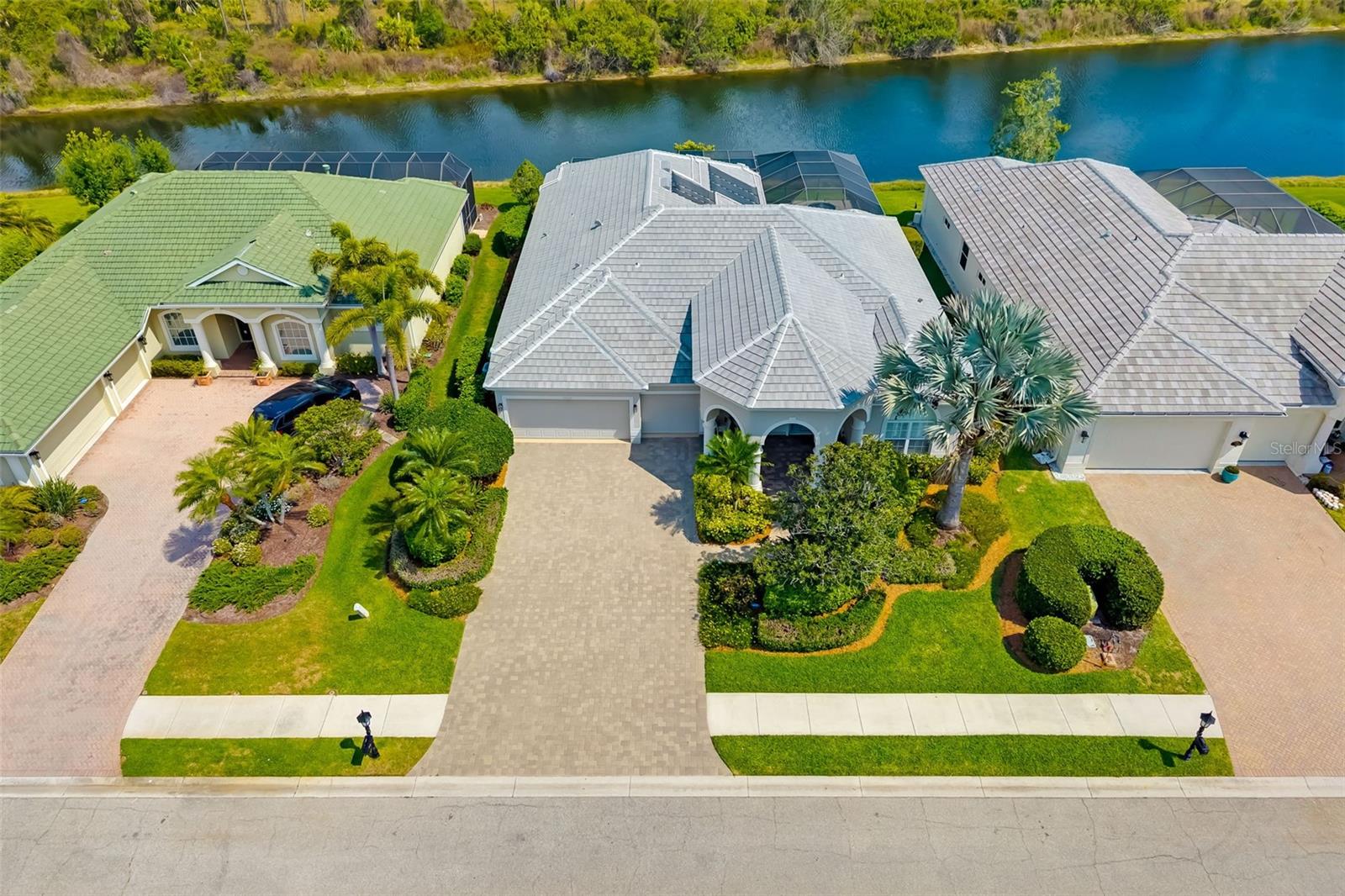 RIVENDELL UNIT 5 THE WOODLANDS - Residential