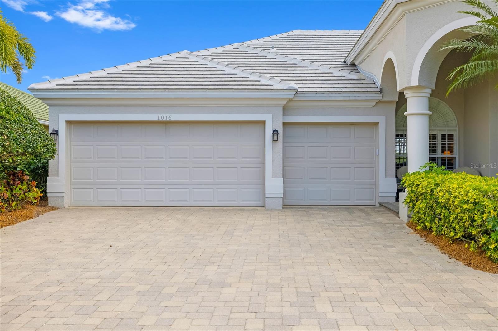 RIVENDELL UNIT 5 THE WOODLANDS - Residential