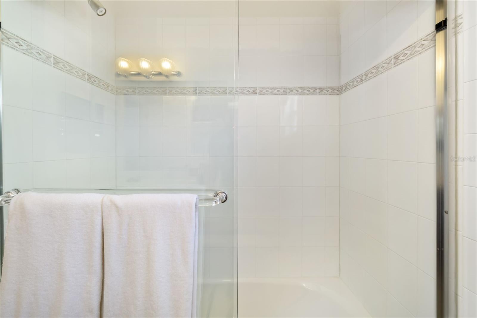 RIVENDELL UNIT 5 THE WOODLANDS - Residential