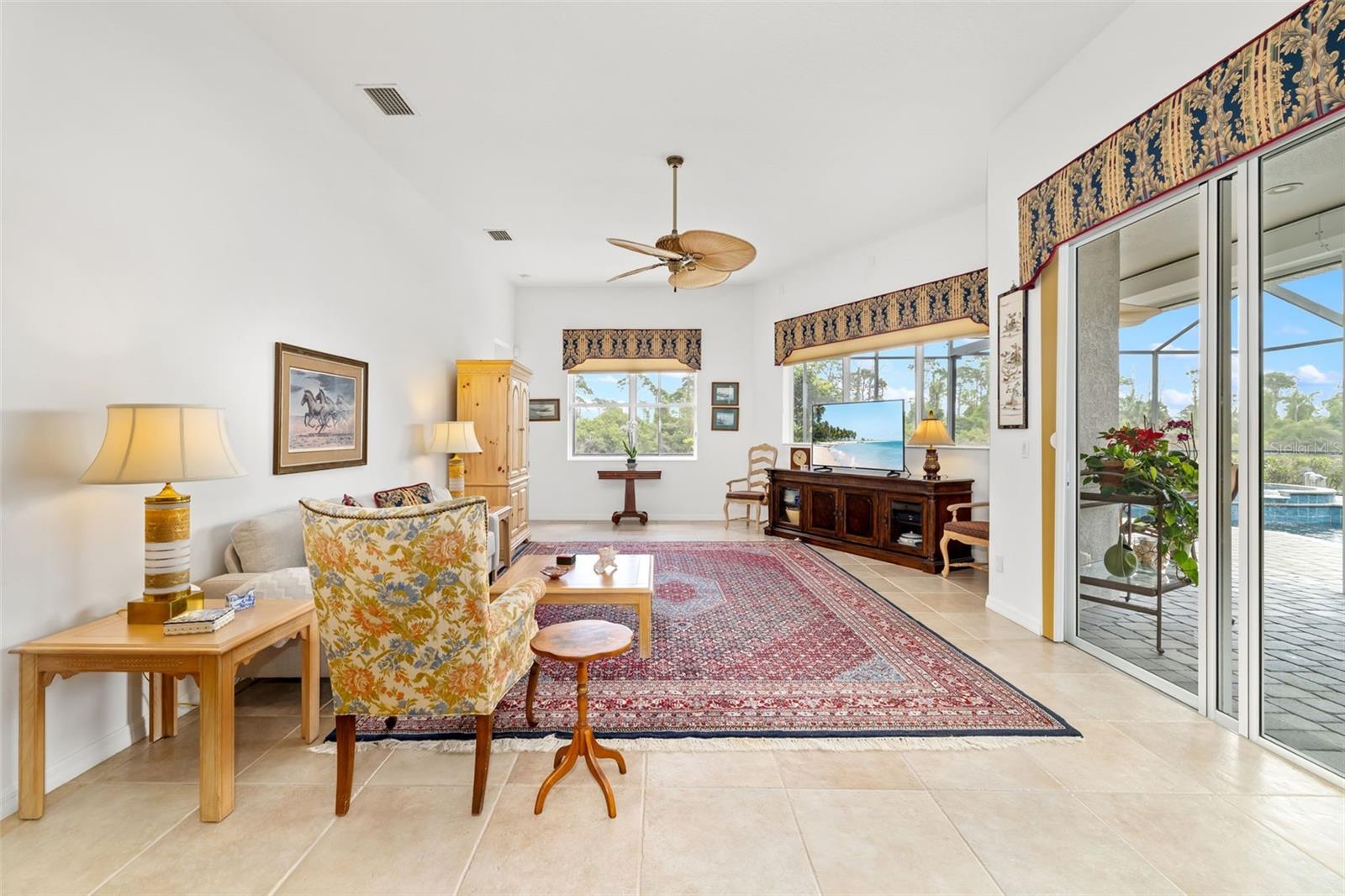 RIVENDELL UNIT 5 THE WOODLANDS - Residential