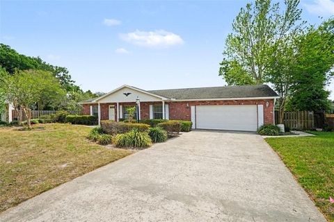 Photo of 1709 Sakura Drive, Valrico, FL 33596 (MLS # TB8494124)
