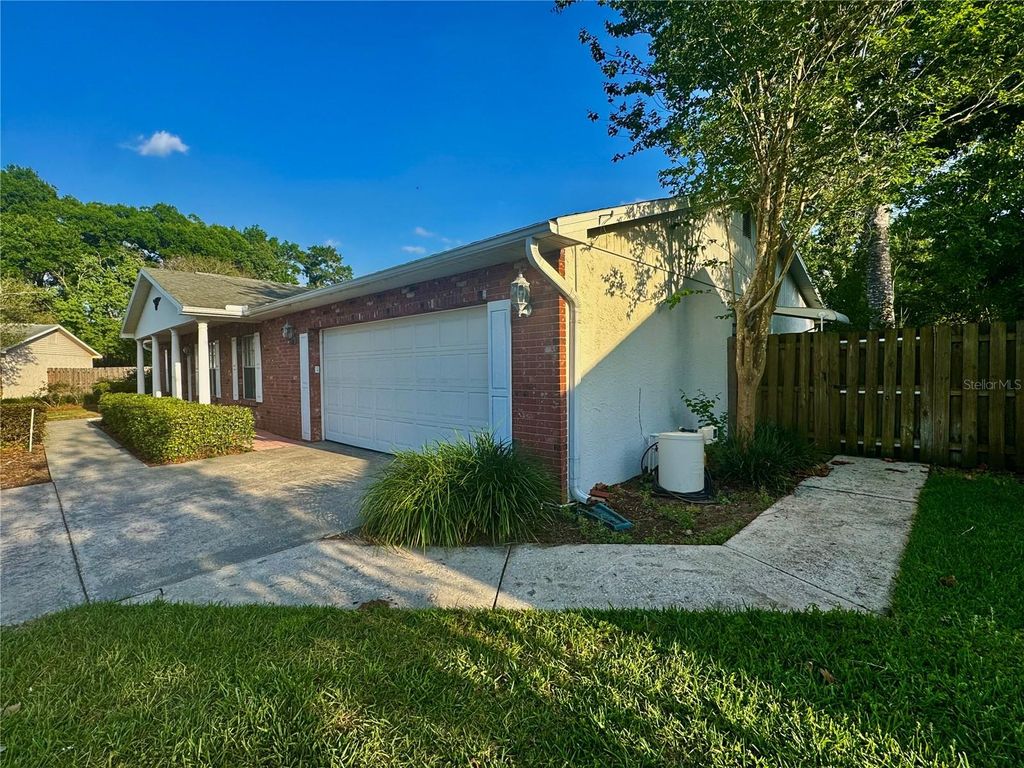 Photo of 1709 Sakura Drive, Valrico, FL 33596 (MLS # TB8494124)