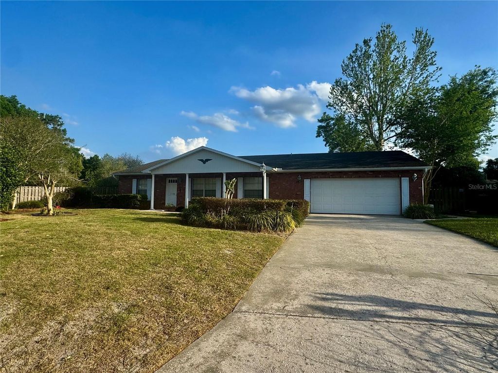 Photo of 1709 Sakura Drive, Valrico, FL 33596 (MLS # TB8494124)