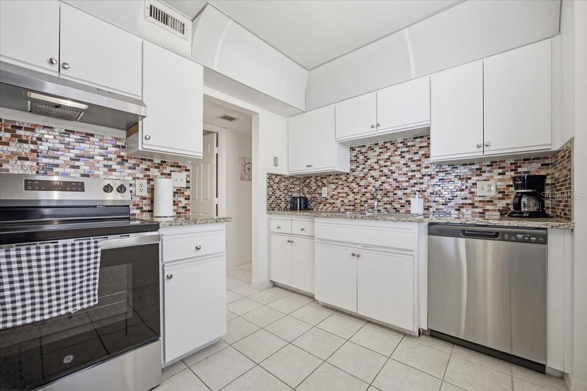 FAIRWIND SHORES CONDO - Residential