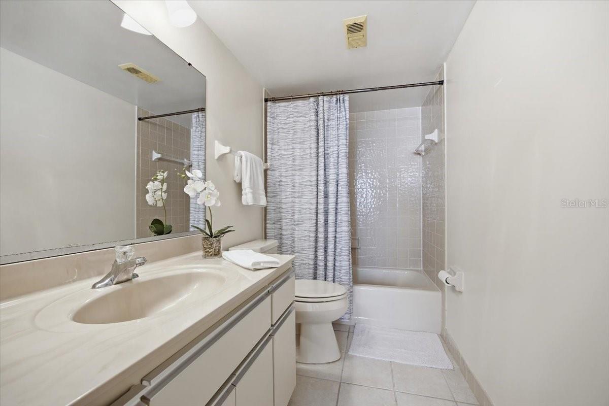 FAIRWIND SHORES CONDO - Residential