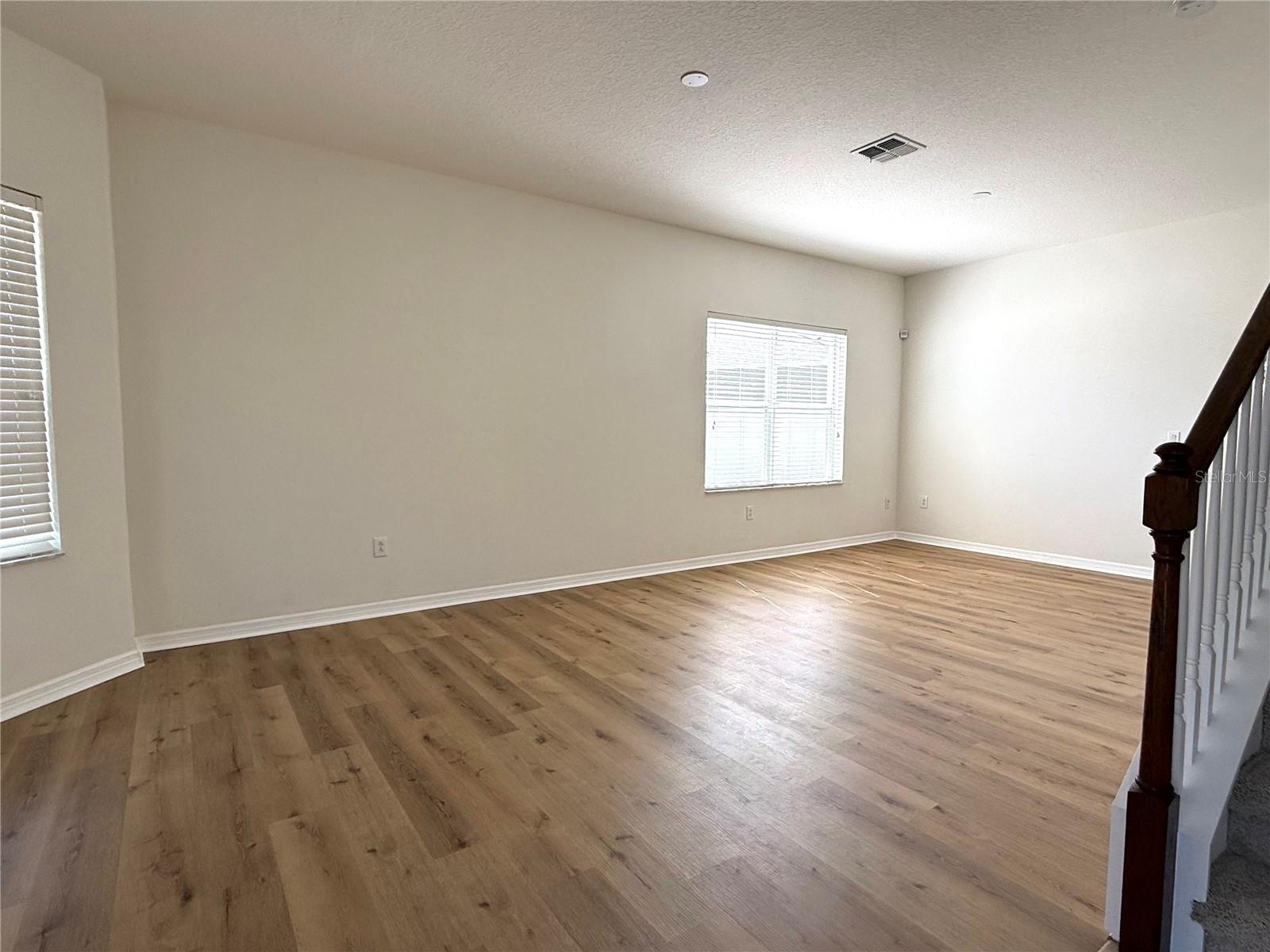 1764 ASHWORTH LOOP