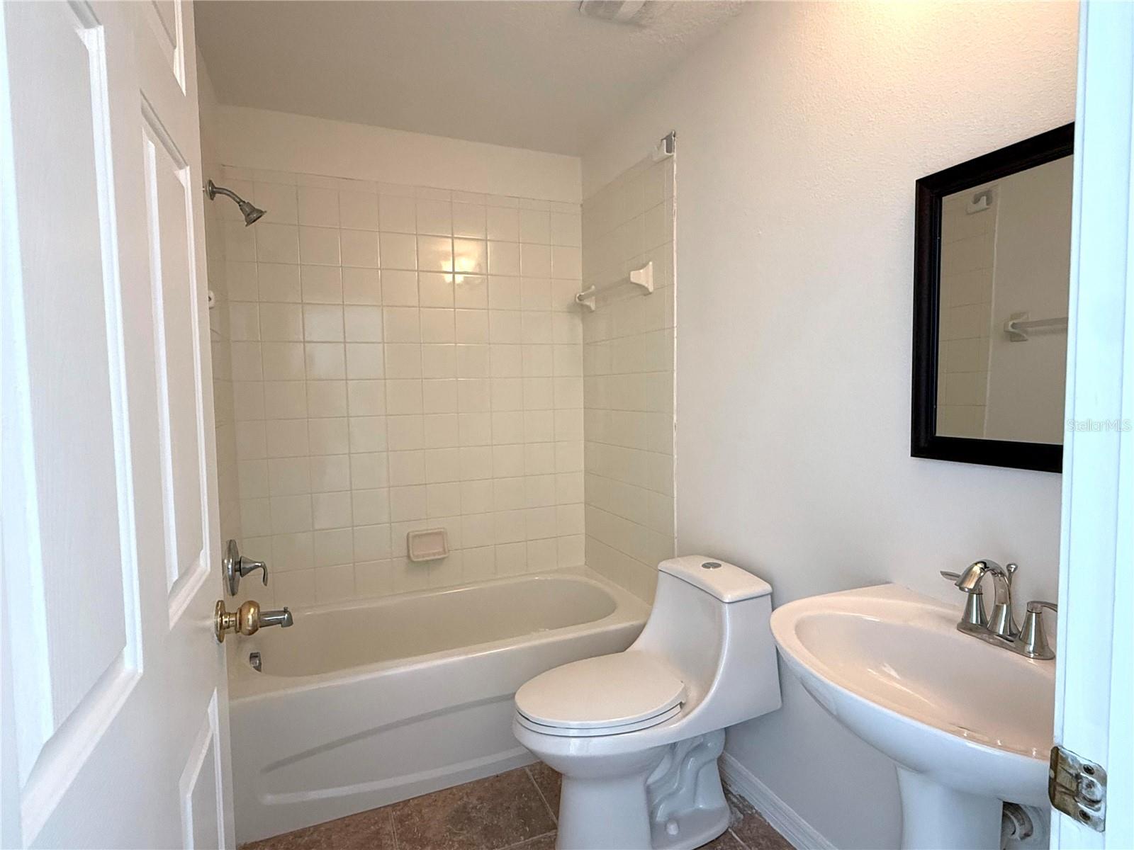 HAMPTON HILLS SOUTH PH 01 - Residential