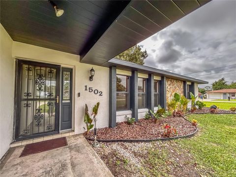 A home in SEBRING