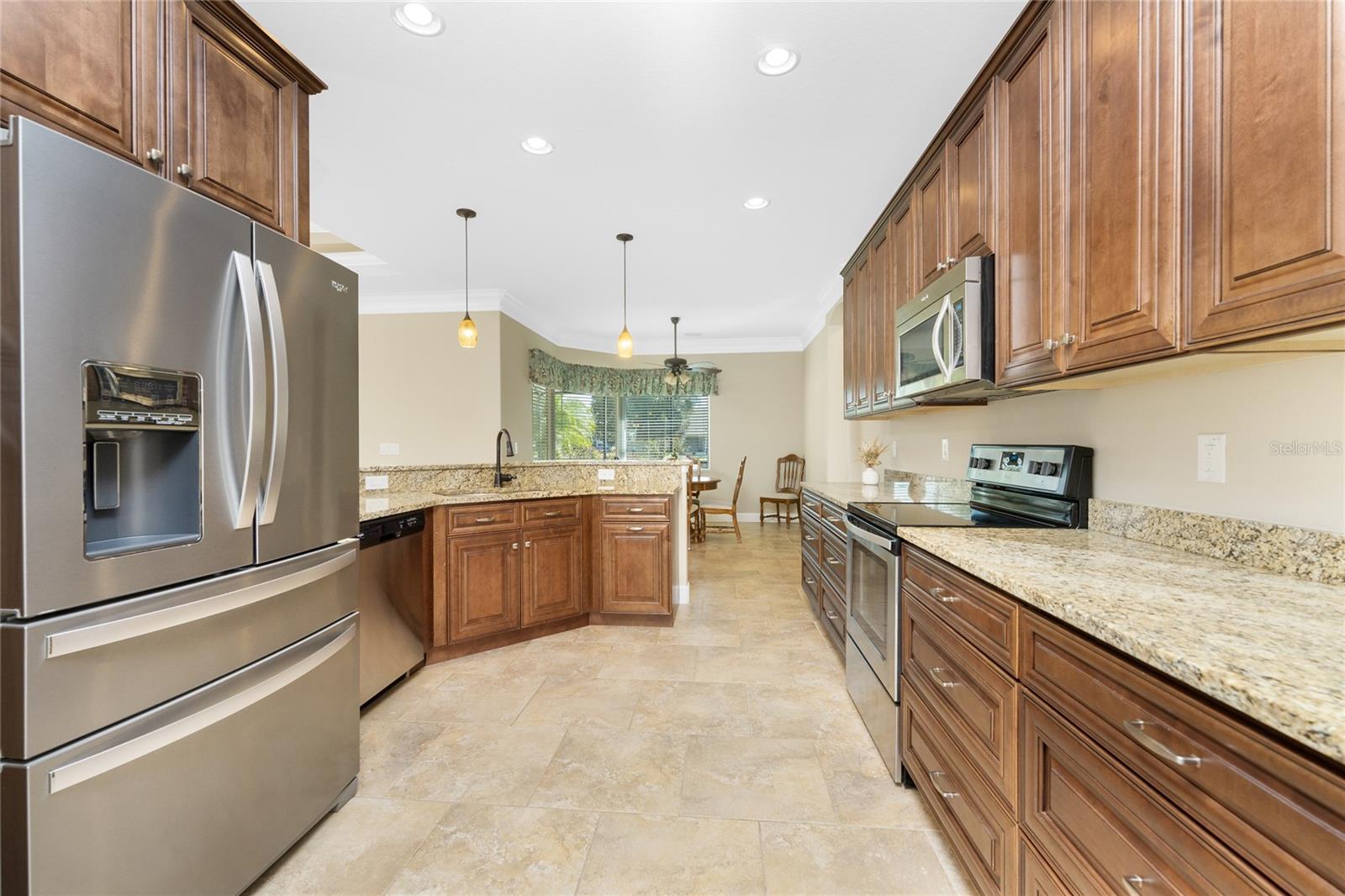 ROTONDA WEST BROADMOOR - Residential