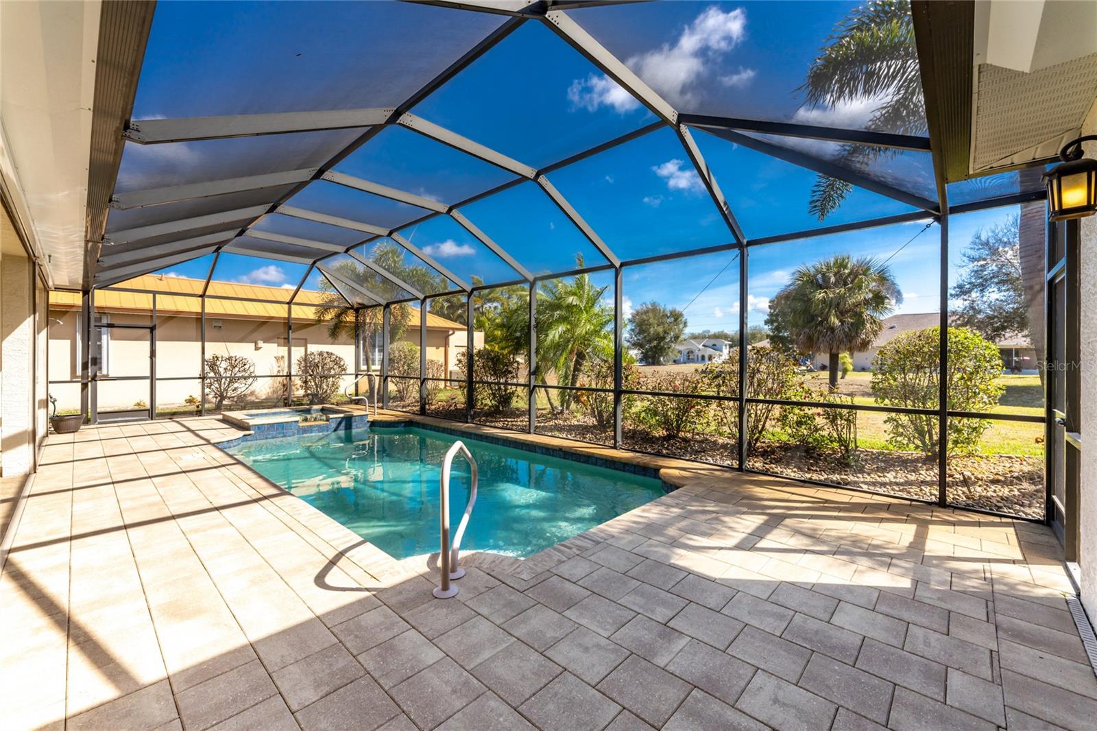 ROTONDA WEST BROADMOOR - Residential