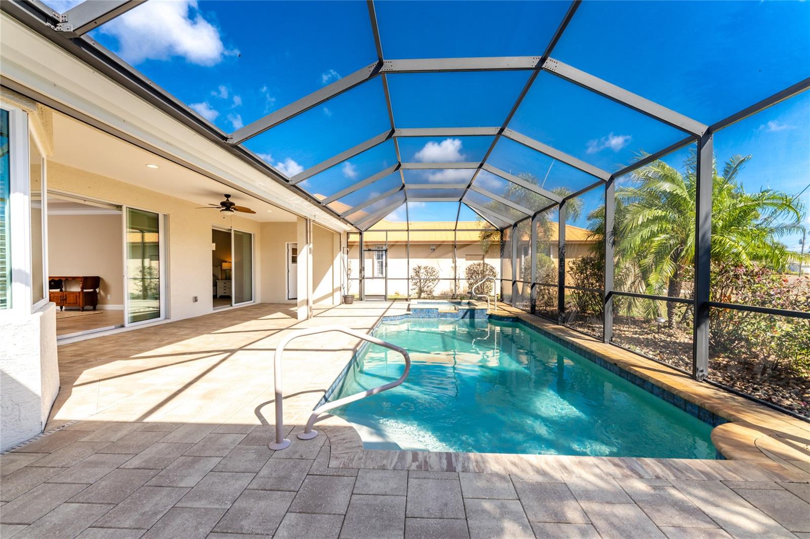 ROTONDA WEST BROADMOOR - Residential