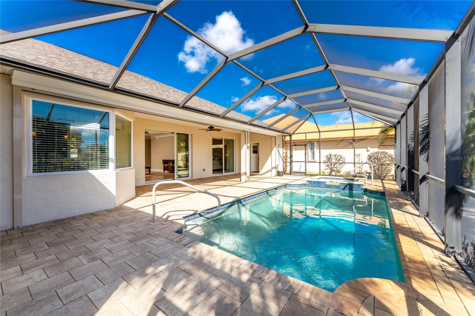 ROTONDA WEST BROADMOOR - Residential