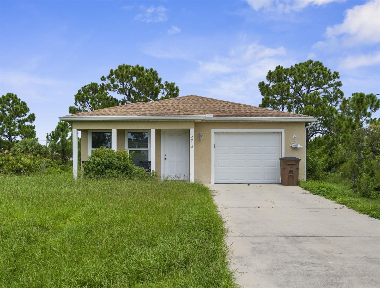 2017 Build – Move-In Ready – Priced to Sell at $225,000!
Don’t miss this well-maintained 3 bedroom, 2 bathroom home offering 1,266 sq. ft. of comfortable living space on a spacious quarter-acre lot. Built in 2017, this property features a bright open floor plan, split-bedroom design, and a functional kitchen ready for your personal touch. The primary suite includes a walk-in closet and private ensuite bath.
Enjoy outdoor living with a large backyard perfect for entertaining, pets, or adding a pool. Additional highlights include a one-car garage, inside laundry area, and no HOA restrictions.
Conveniently located near schools, shopping, dining, and major roadways for easy commuting.
At an unbeatable price of $225,000, this home will not last—schedule your showing today!