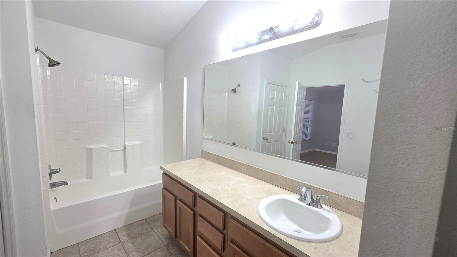 GREENBROOK WALK PH 2 - Residential Lease