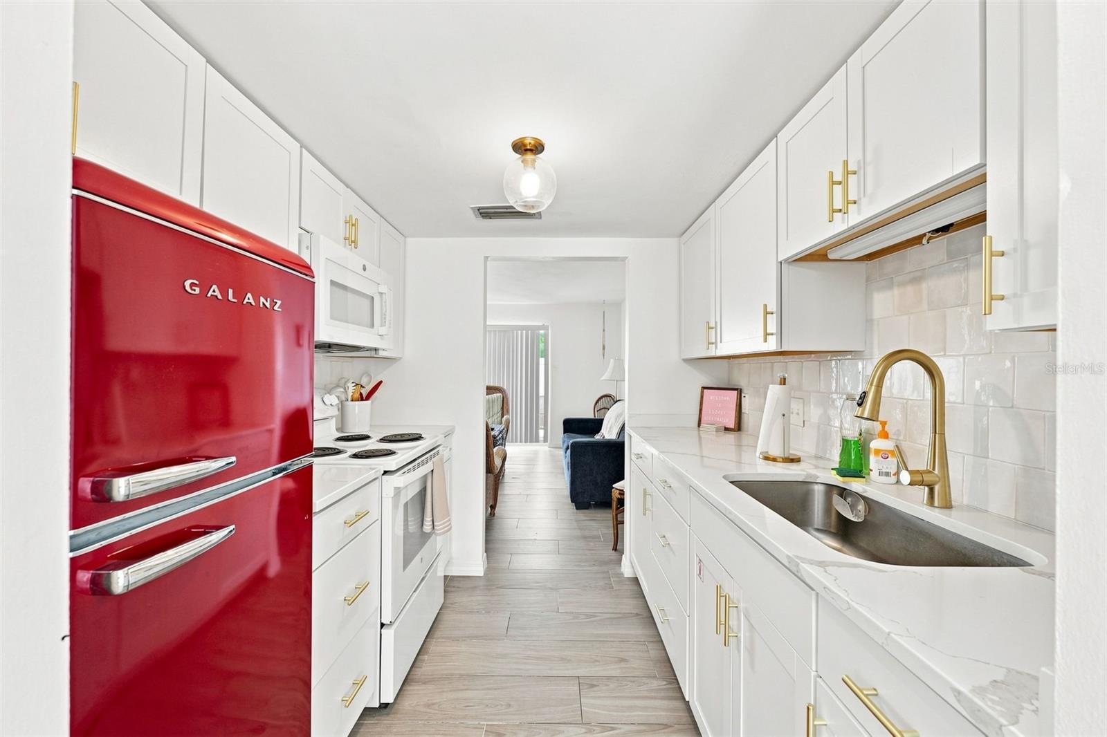 4215 E BAY DRIVE 1403