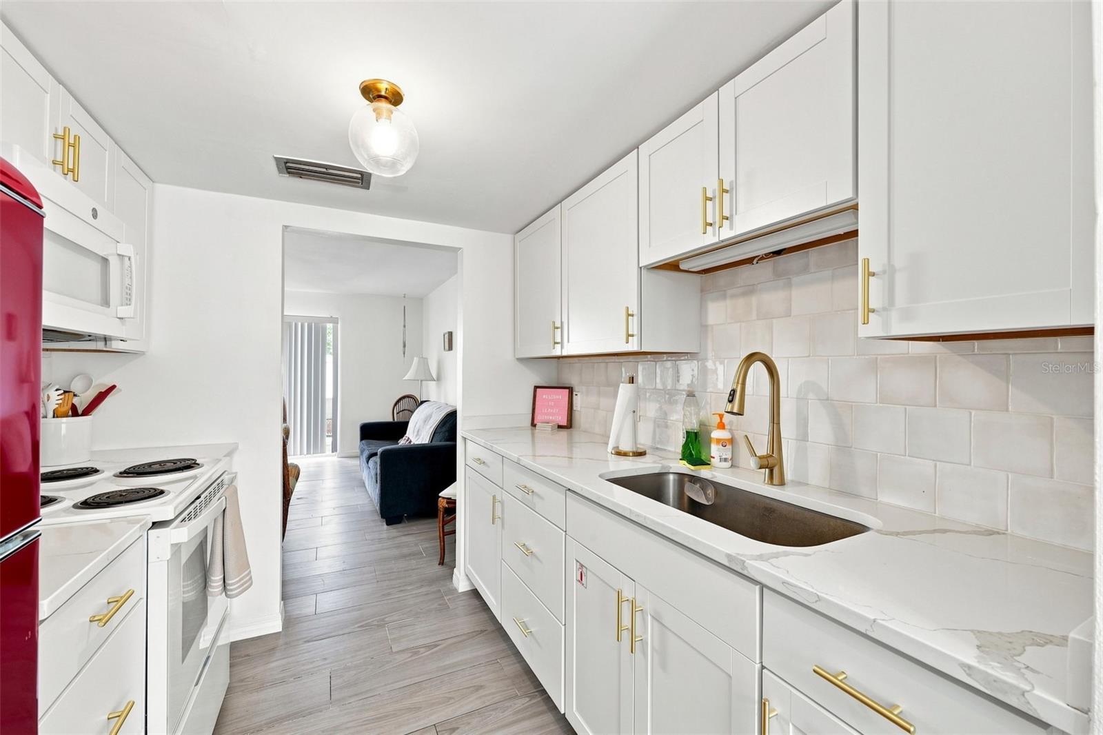 4215 E BAY DRIVE 1403