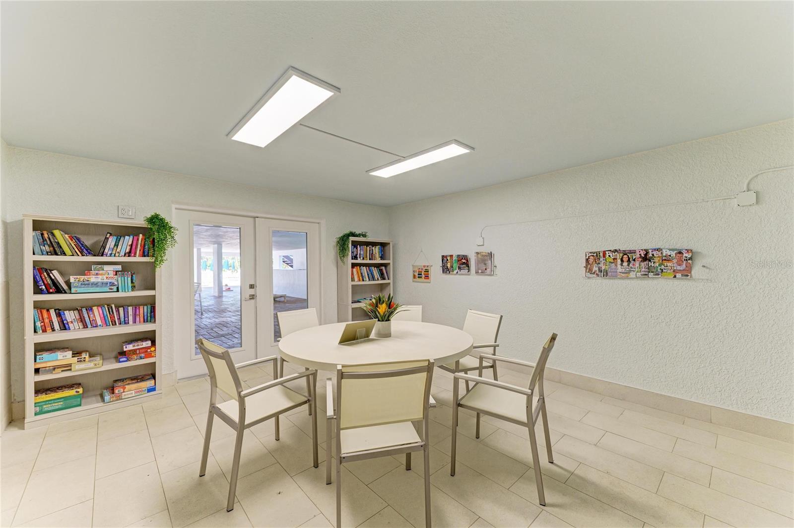 7591_BEACHPLACE_III - Residential