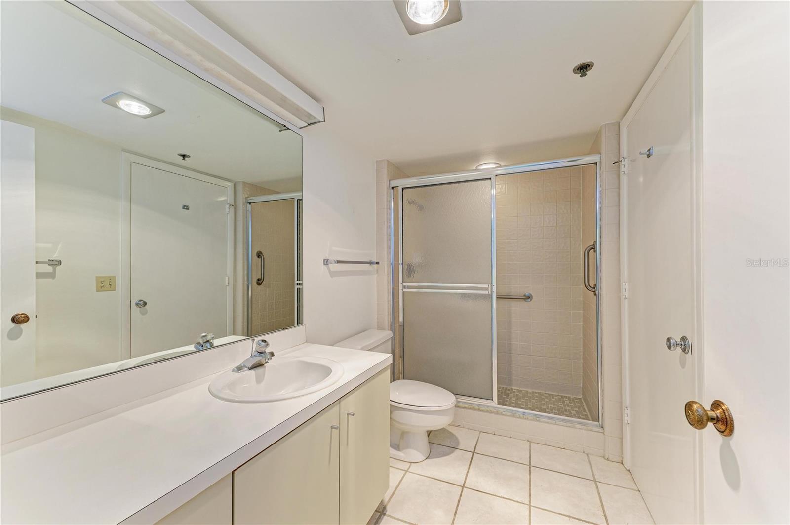 7591_BEACHPLACE_III - Residential