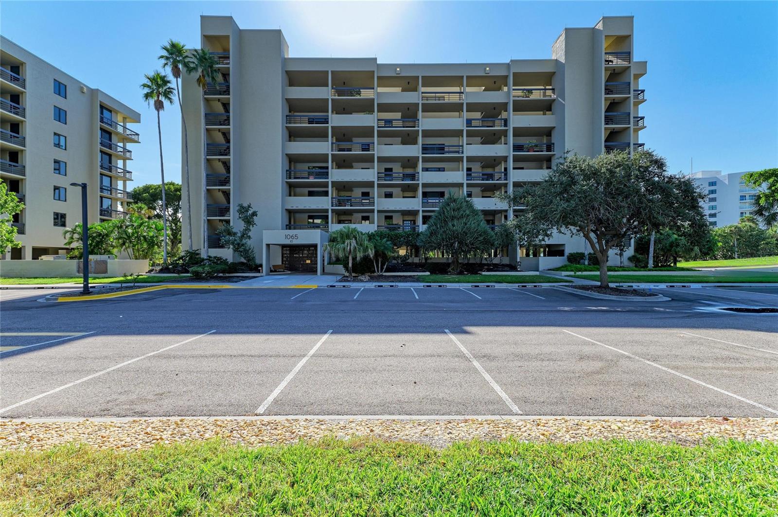 1065 GULF OF MEXICO DRIVE 201