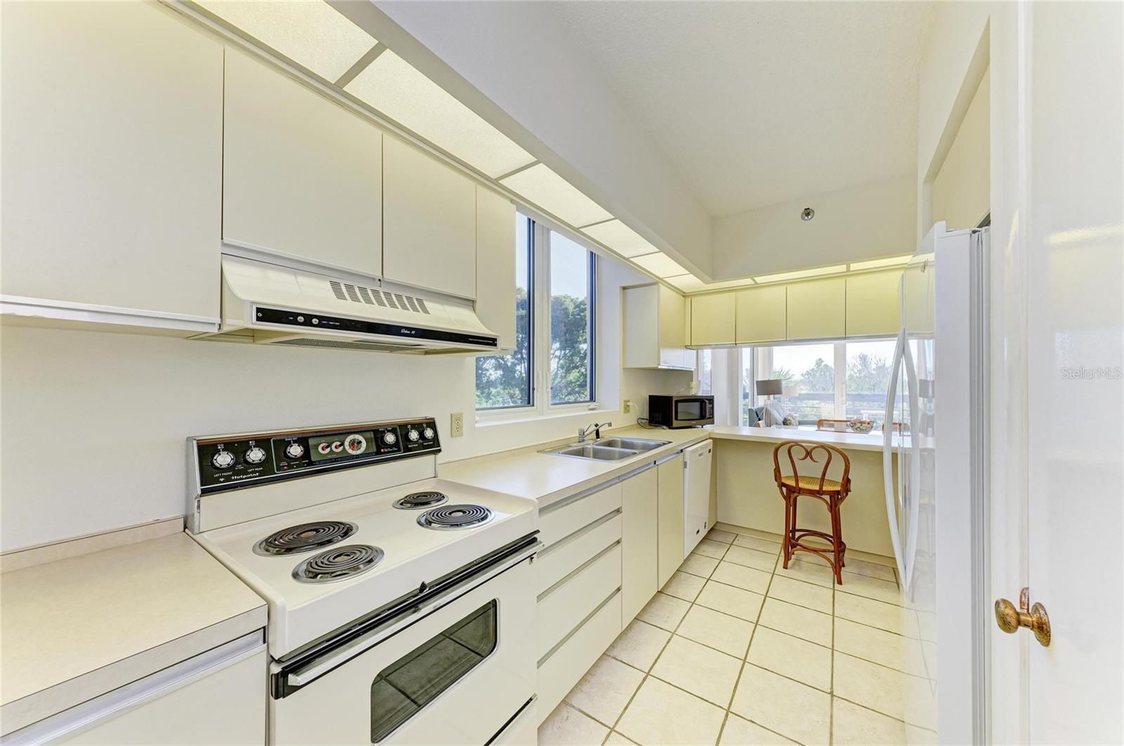 7591_BEACHPLACE_III - Residential