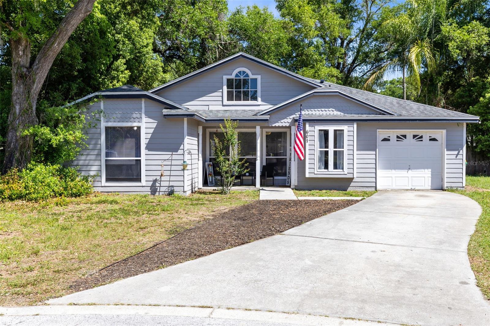601 ARLINGTON COURT