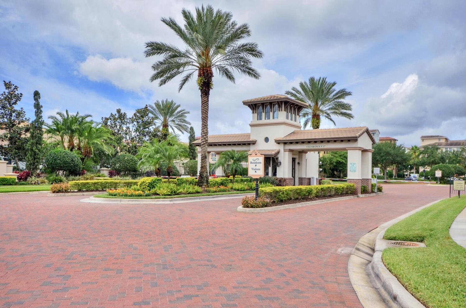 WESTSHORE YACHT CLUB TWNHMS - Residential Lease