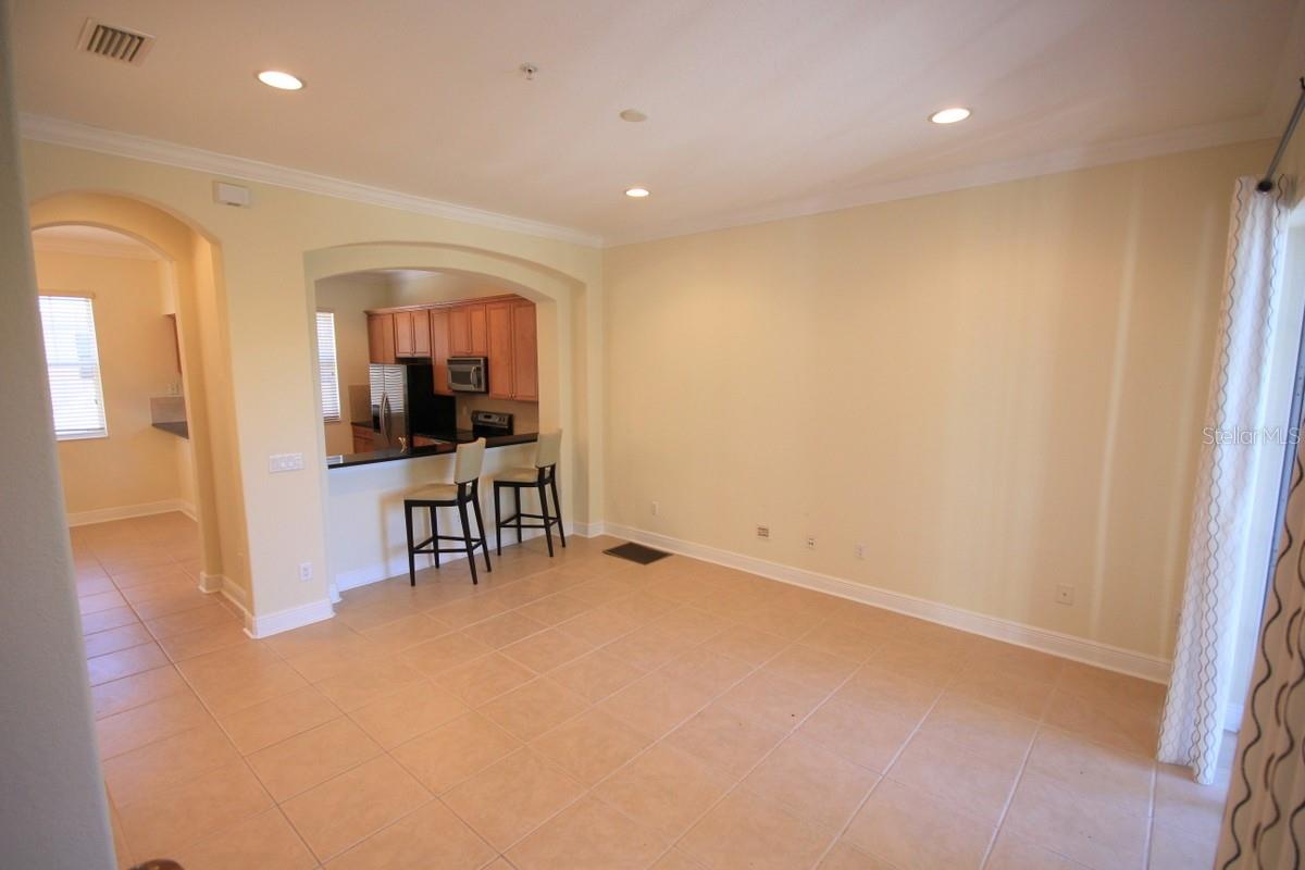 WESTSHORE YACHT CLUB TWNHMS - Residential Lease
