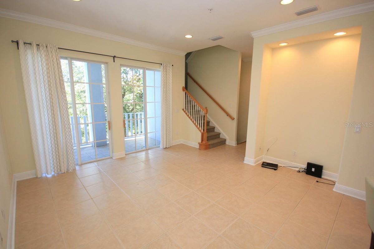 WESTSHORE YACHT CLUB TWNHMS - Residential Lease