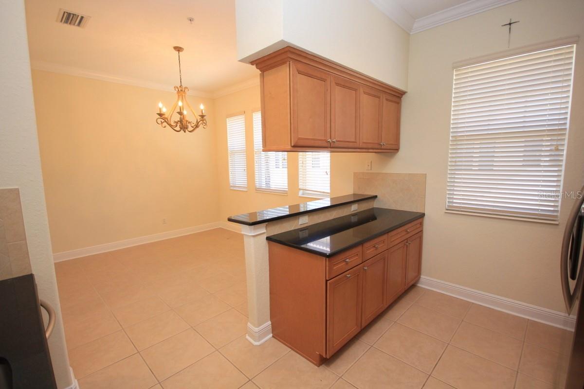 WESTSHORE YACHT CLUB TWNHMS - Residential Lease