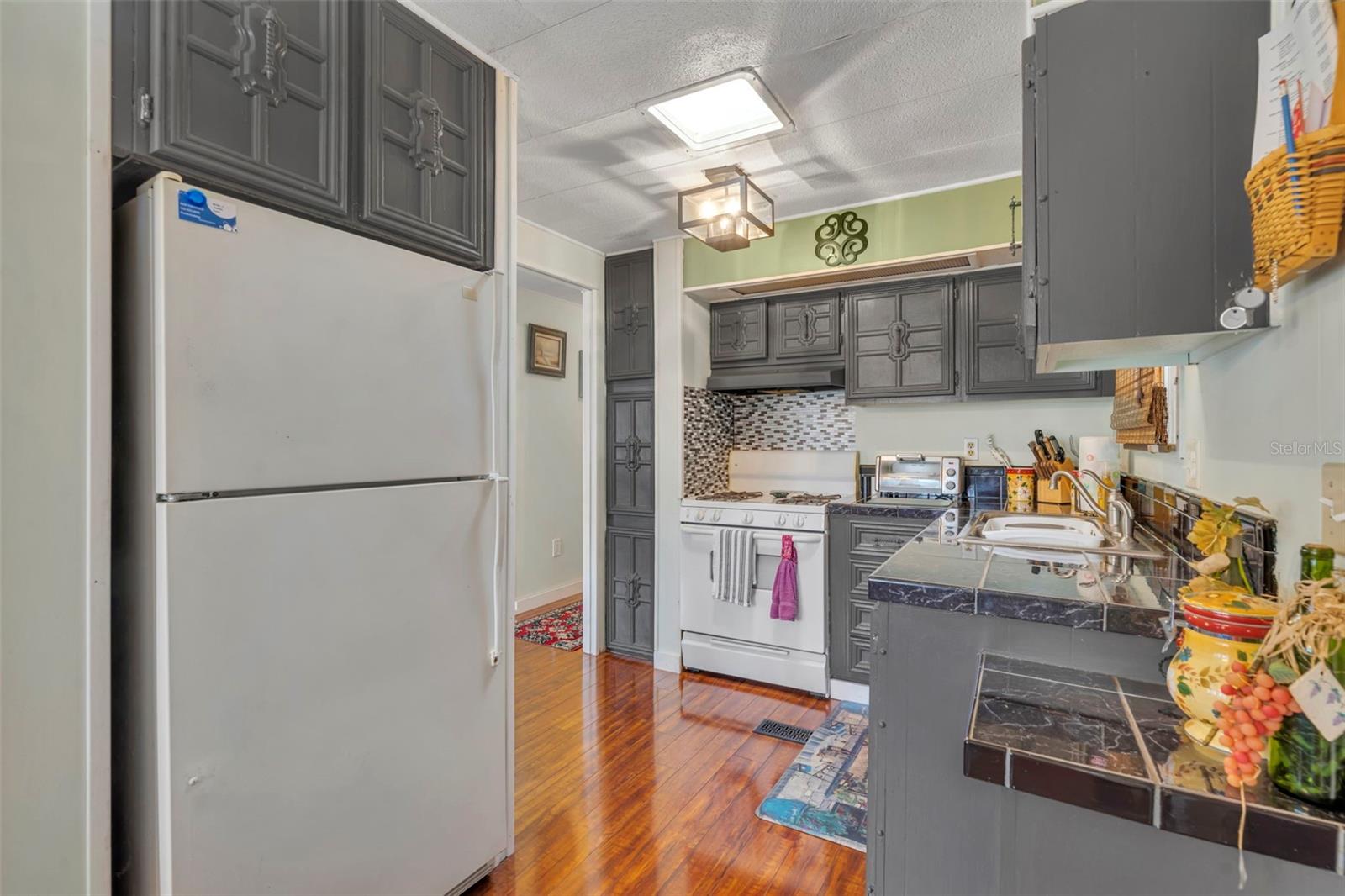 MOLOKAI CO-OP - Residential