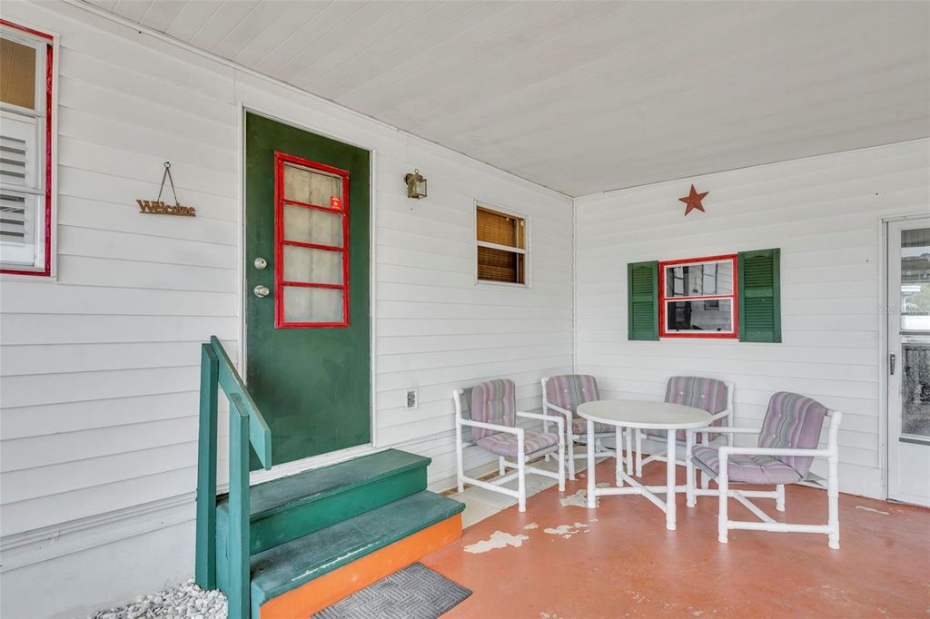 Photo of 104 Diamond Head Drive, Leesburg, FL 34788 (MLS # G5109817)