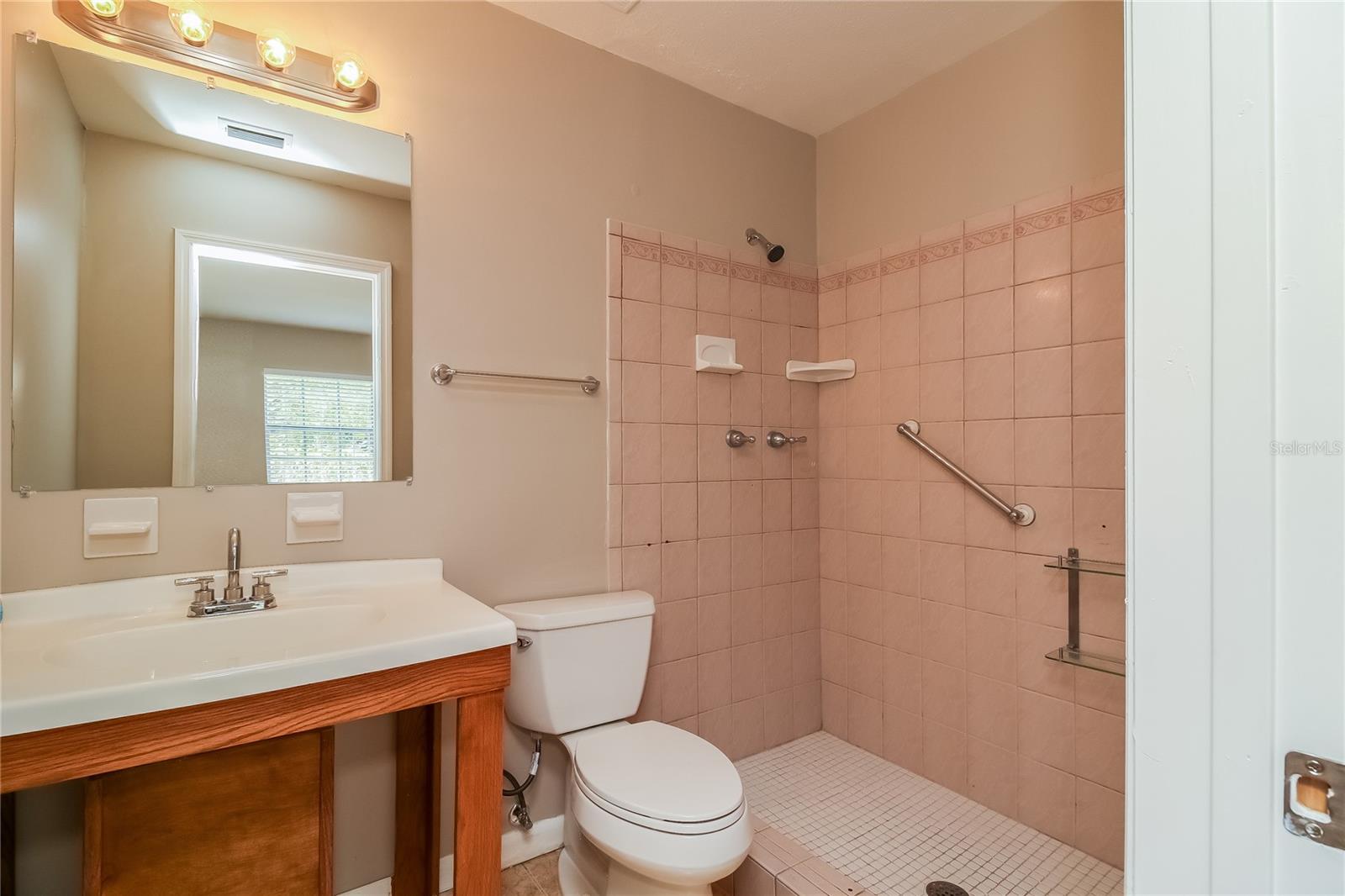 SOUTHWOOD HILLS UNIT 01 - Residential Lease