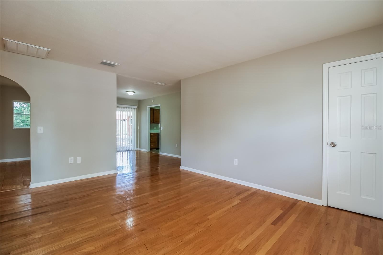 SOUTHWOOD HILLS UNIT 01 - Residential Lease