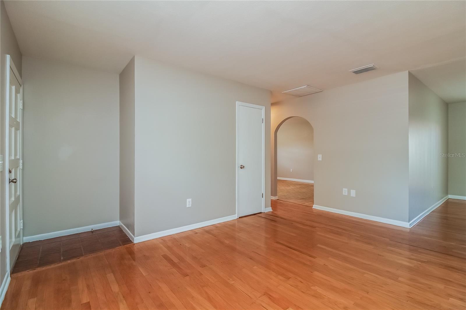 SOUTHWOOD HILLS UNIT 01 - Residential Lease