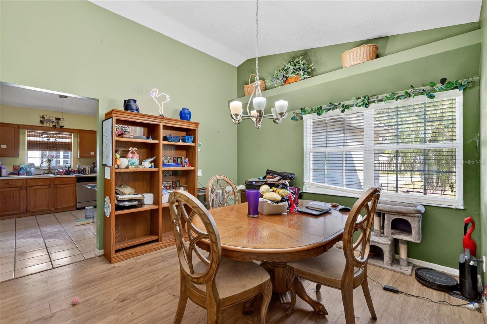 CARLTON VILLAGE PARK - Residential