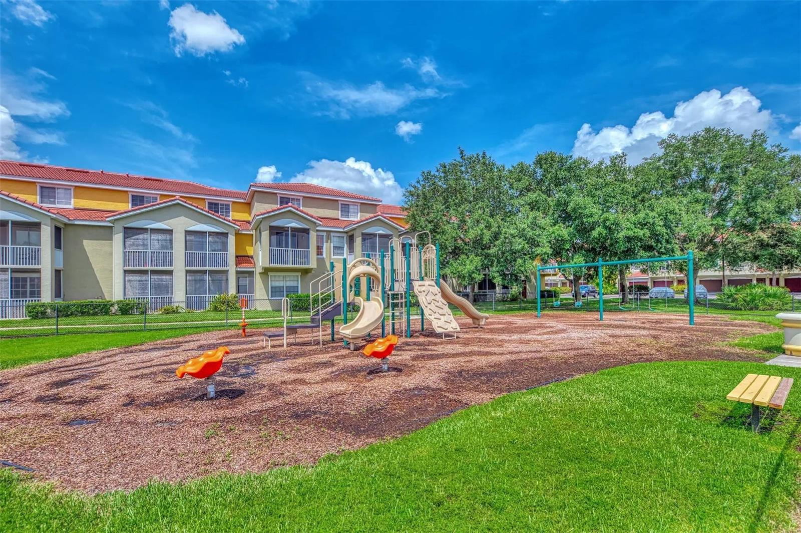 LAS PALMAS OF SARSOTA - Residential