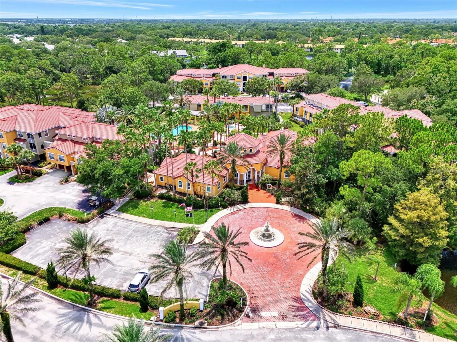 LAS PALMAS OF SARSOTA - Residential