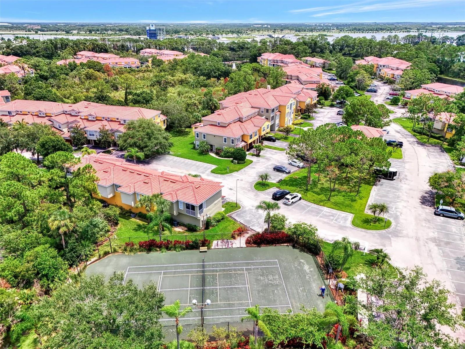 LAS PALMAS OF SARSOTA - Residential