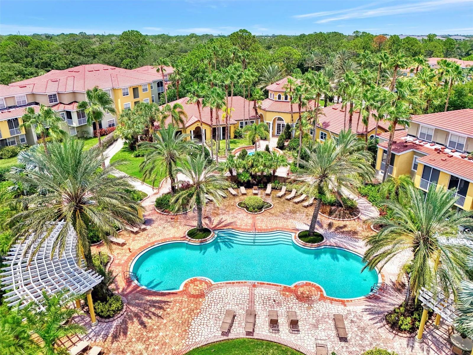 LAS PALMAS OF SARSOTA - Residential